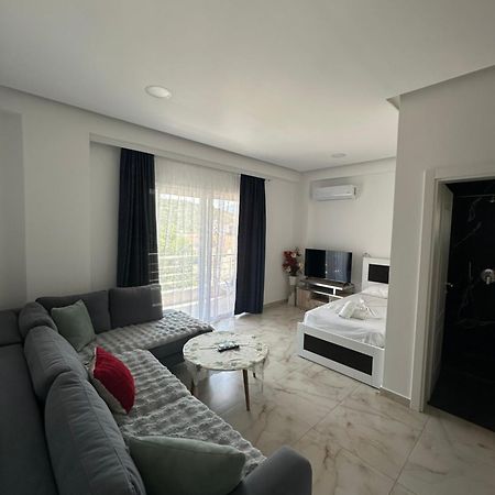 Liel Apartments Ksamil Exterior photo