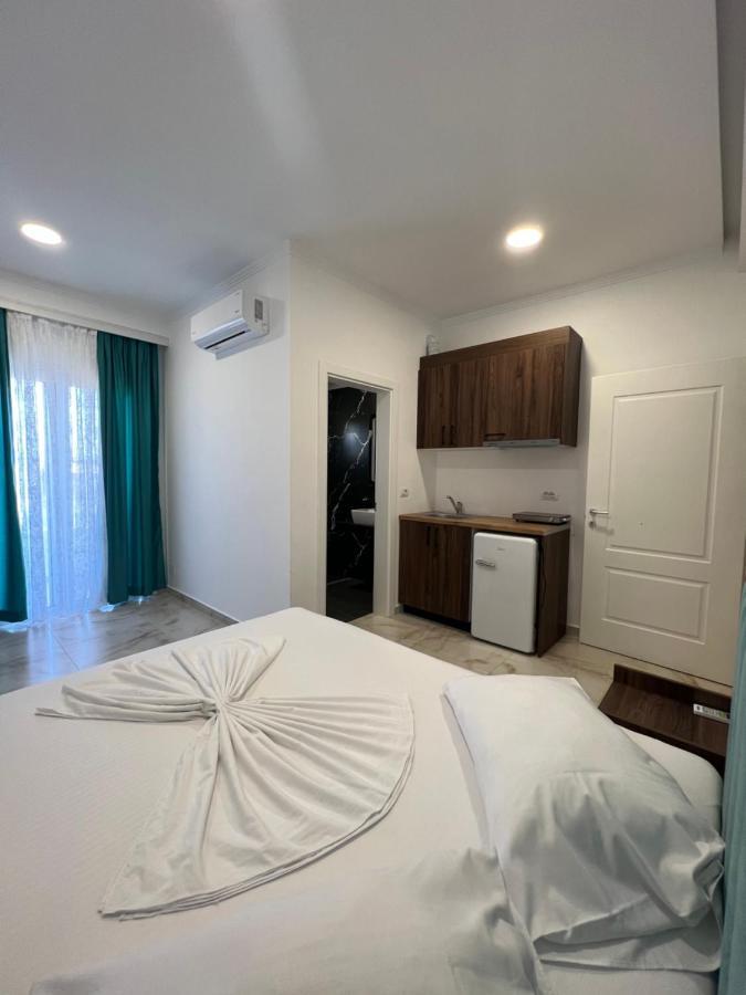 Liel Apartments Ksamil Exterior photo